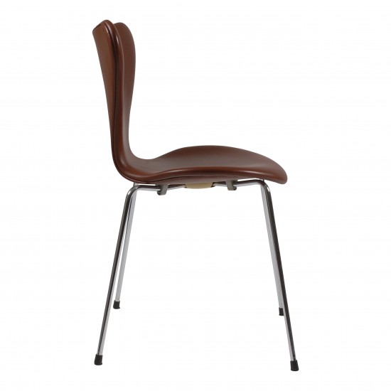 Arne Jacobsen seven chair 3107 brown mocha leather Cph Classic